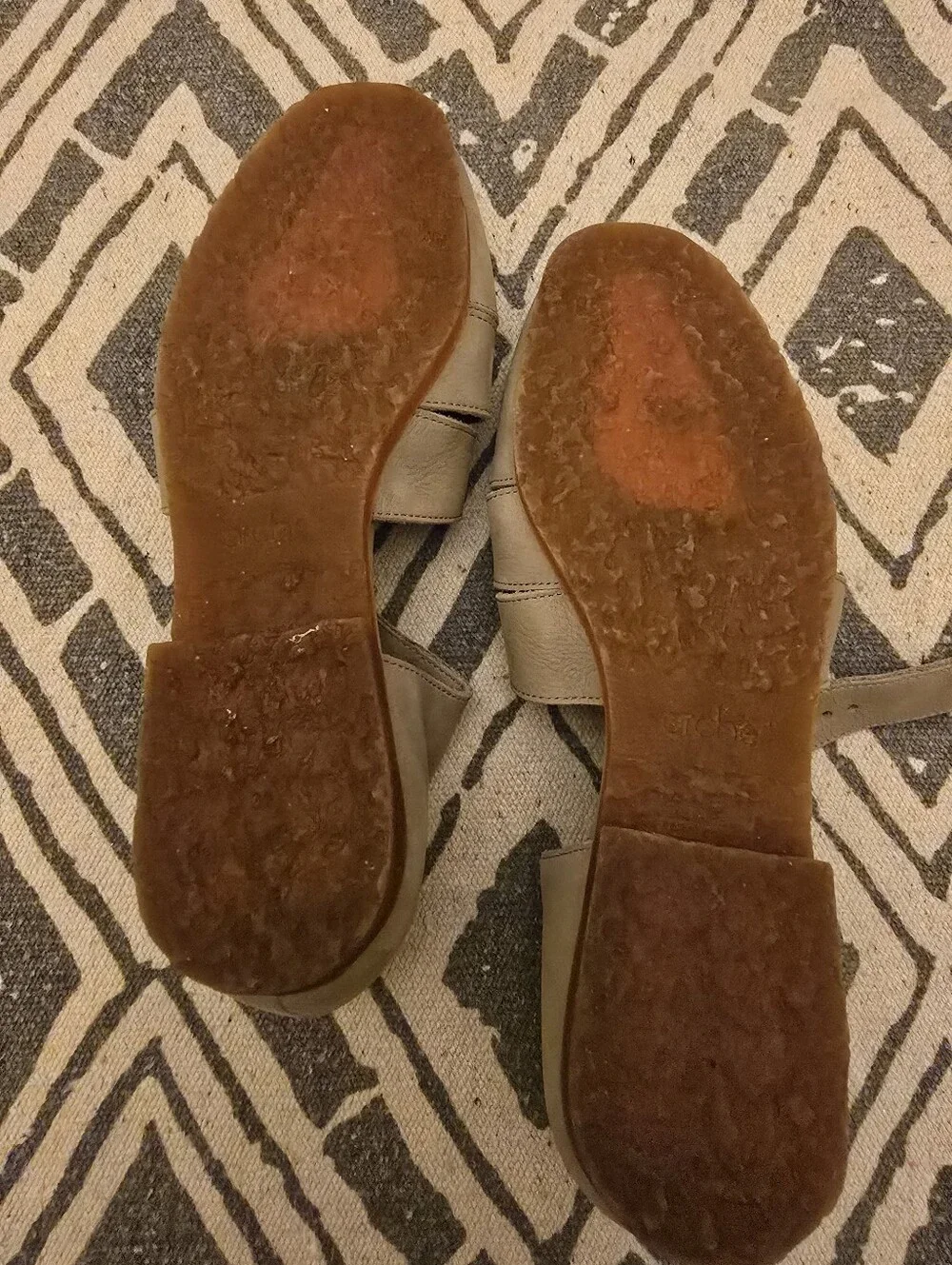 Arche Taupe Leather T-Strap Flats w/Adjustable Buckle & Flexible Gum Sole, Sz 39